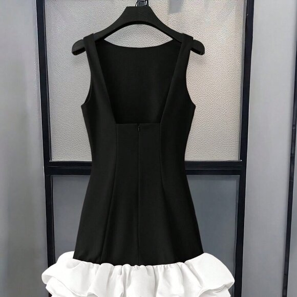 Black And White Casual Women's Round Neck Sleeveless Ruffle Hem Short Dress - Picture 3 of 5